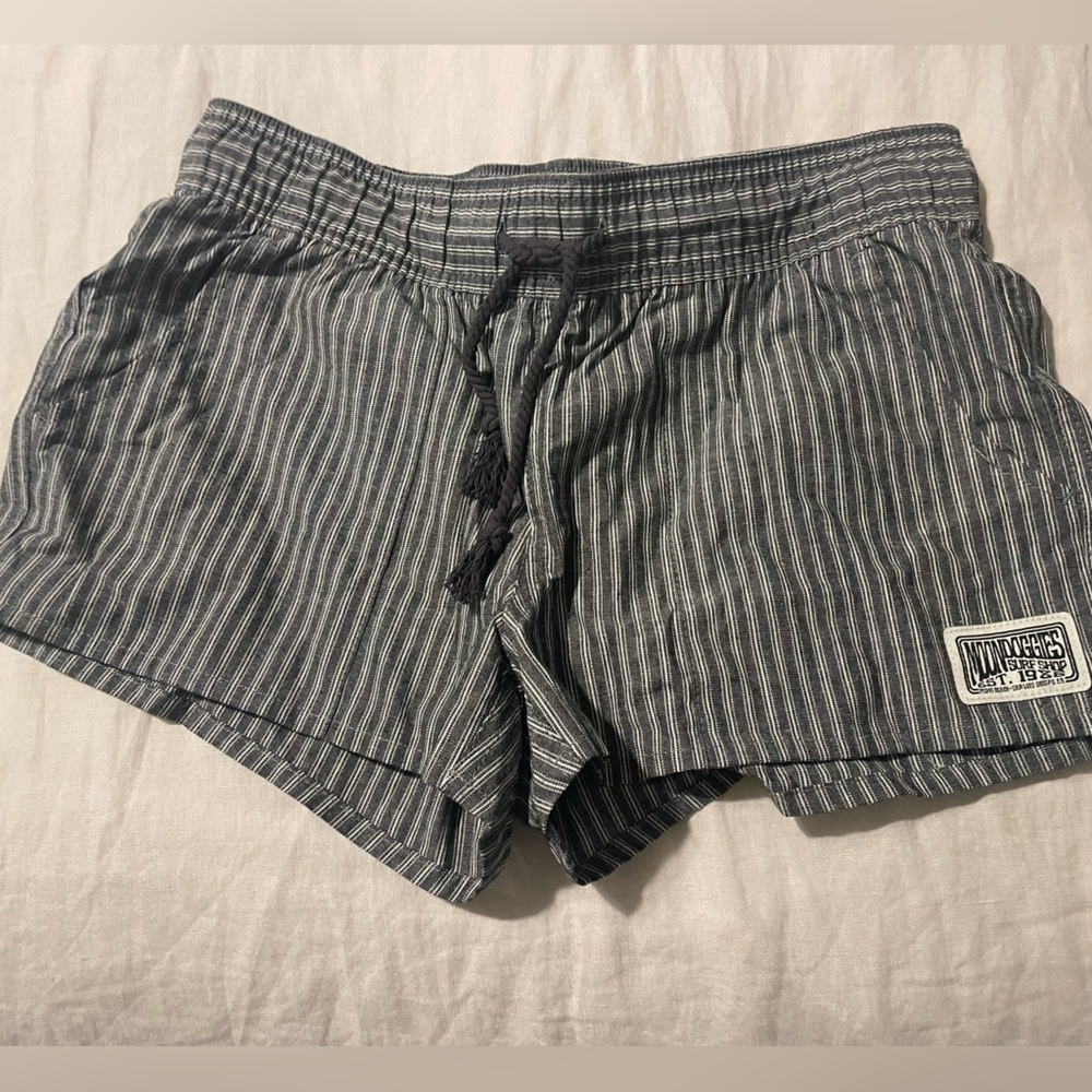 NWOT Moondoggies (surf brand) striped grey shorts
